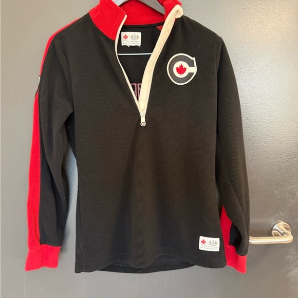 The Bay 2010 Olympic Sz. S GUC Classic Black and Red Quarter-Zip Sweatshirt - Picture 4 of 14